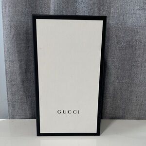 Gucci empty, black and white shoebox